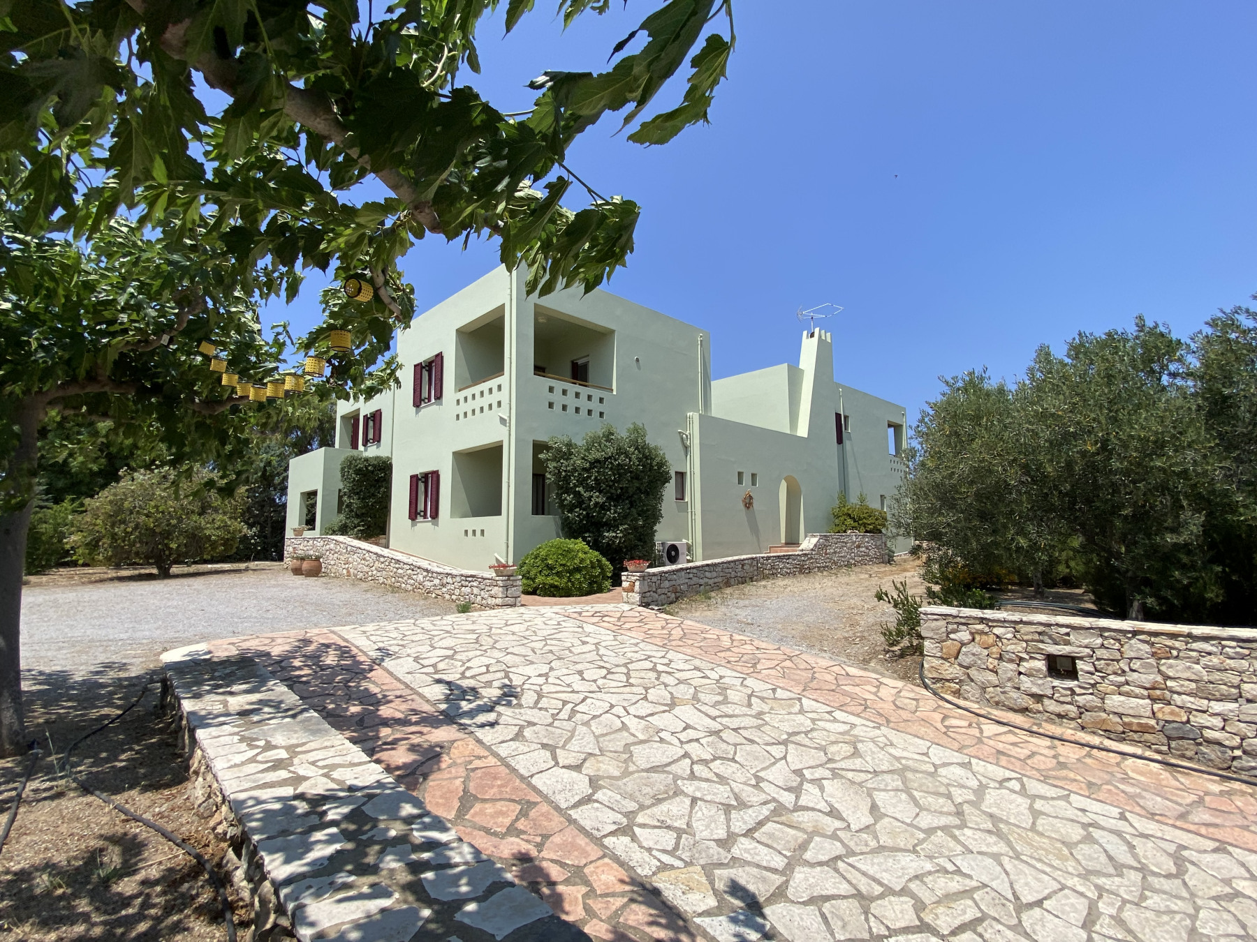apartments studios kythera